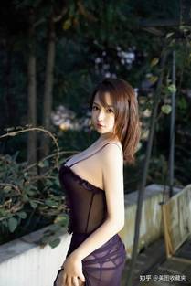 泥娃娃海报